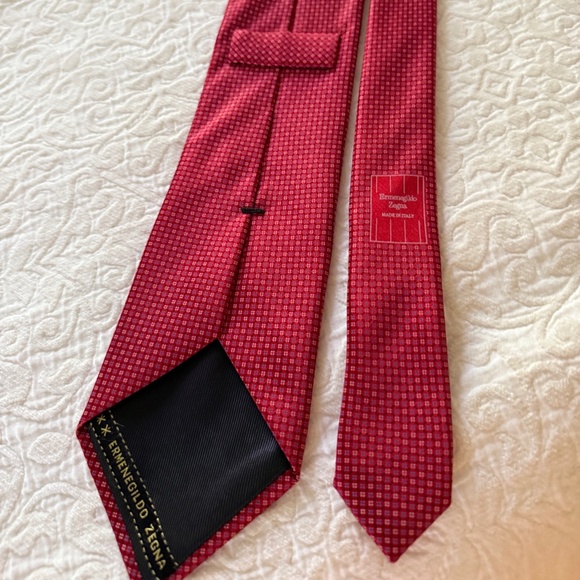 Ermenegildo Zegna Silk Tie in Red - Picture 5 of 9